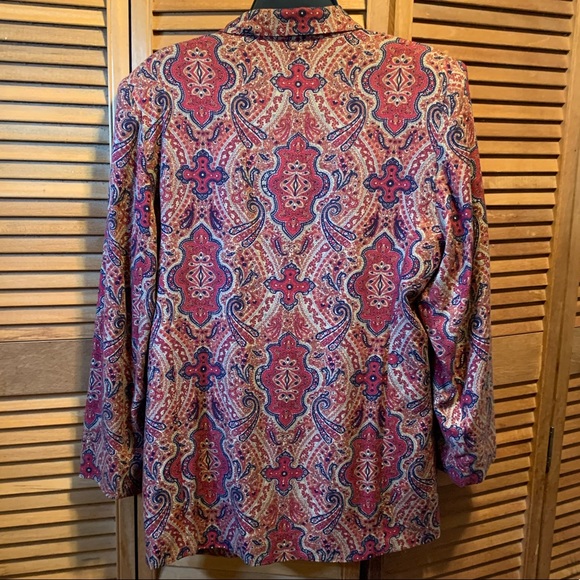 Vintage Collections Internationale Red, Navy Blue & Tan Paisley Designs - Picture 2 of 12